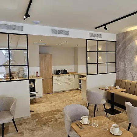 Botanica Hotel 3*